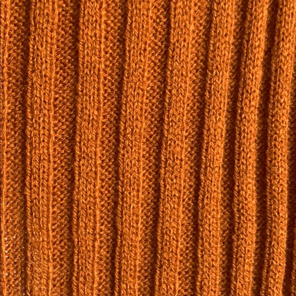 Ribbed Cowlneck Open Back Sweater - Picture 4 of 4